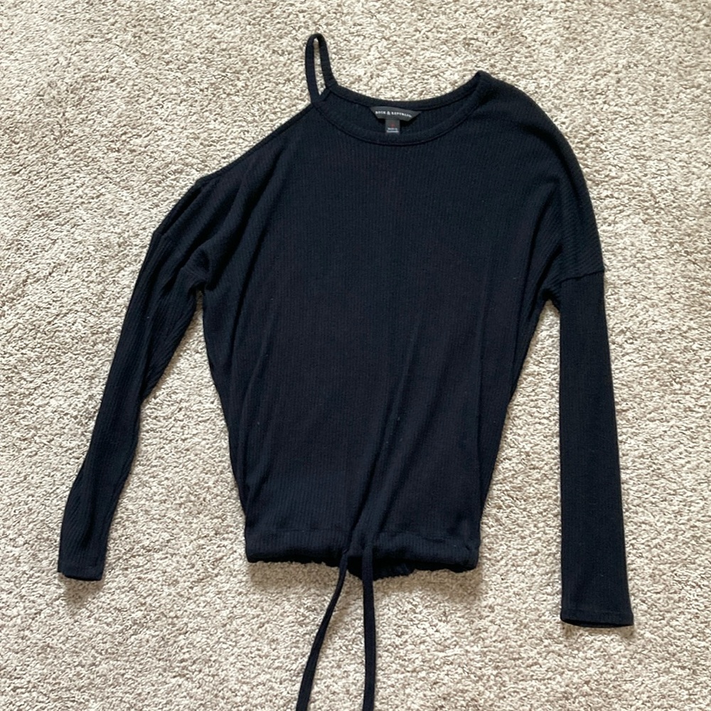 Rock and Republic, black long sleeve top one shoulder